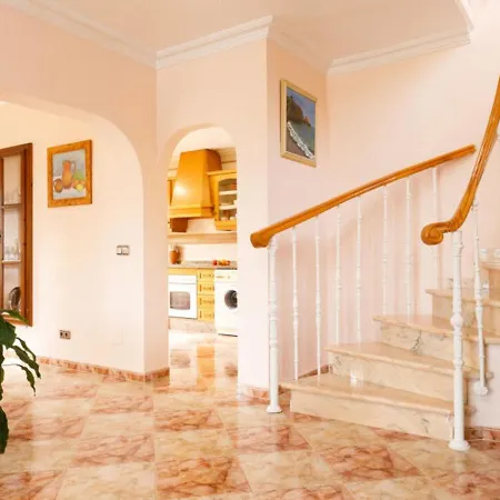 Mercedes Exotica Villa Nerja